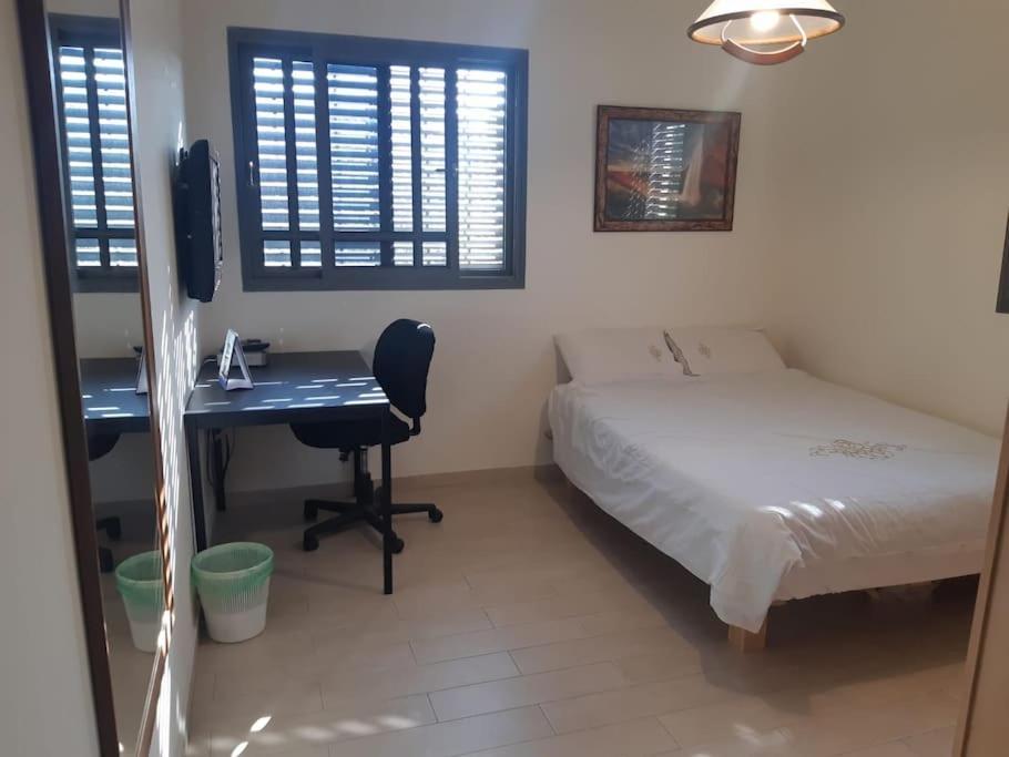 Adorable 3 Bedroom Brenner "Hill" Suite Giv'at Brenner Exterior photo