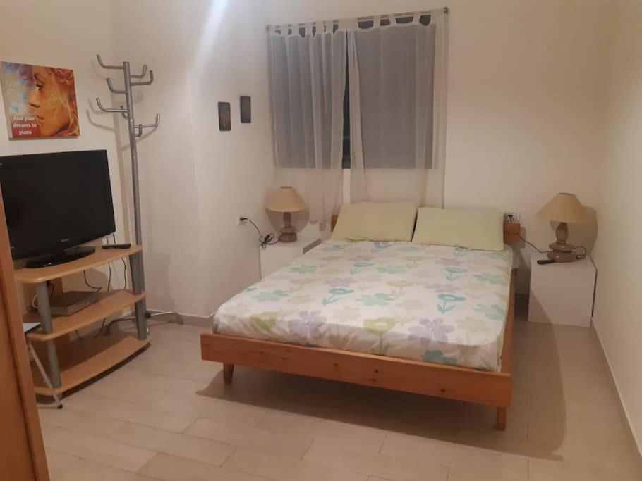 Adorable 3 Bedroom Brenner "Hill" Suite Giv'at Brenner Exterior photo